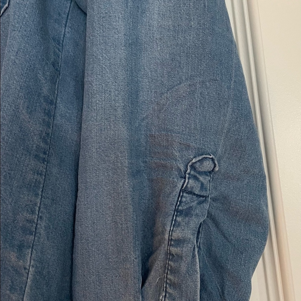 Lightweight chambray button down - Picture 3 of 6